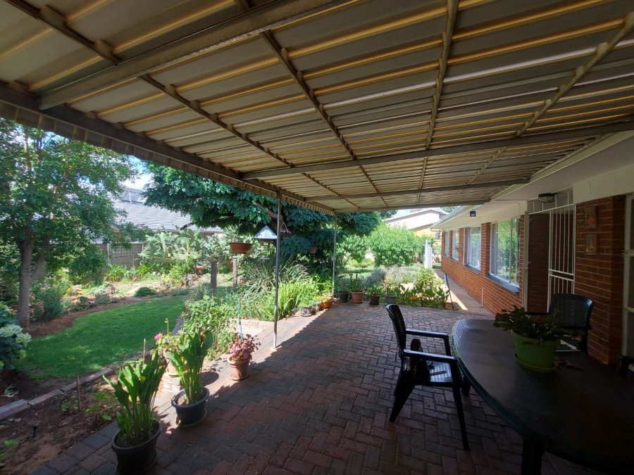 4 Bedroom Property for Sale in Fichardt Park Free State